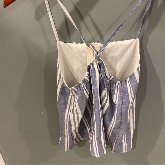 Pinc premium NWT lined halter top - Picture 2 of 3